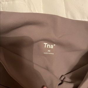 TNA aritzia leggings